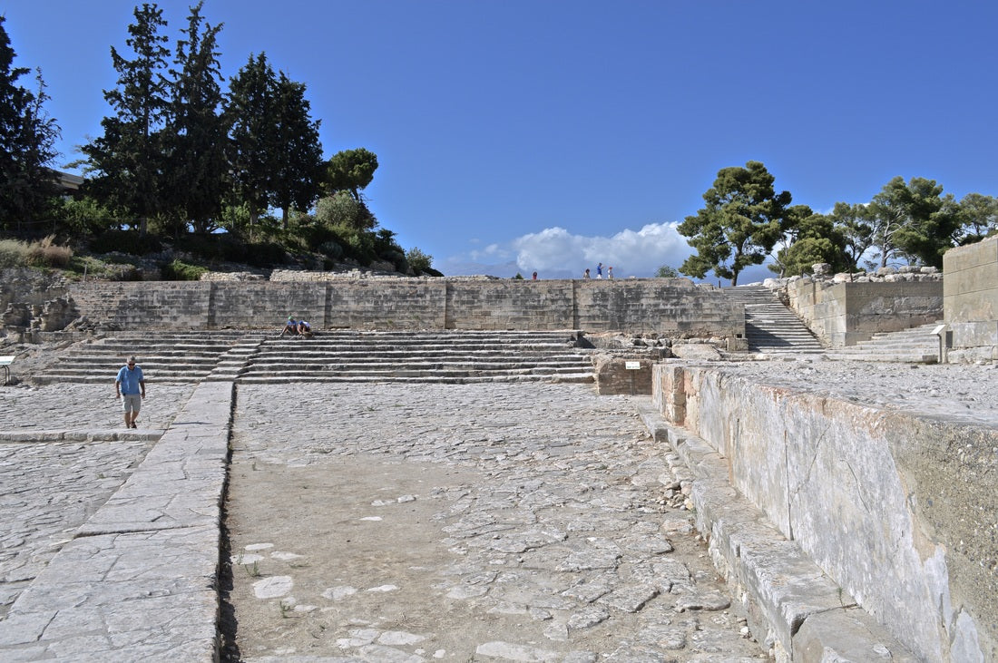 The South Trail of Minoans and Legends of Libyan Sea